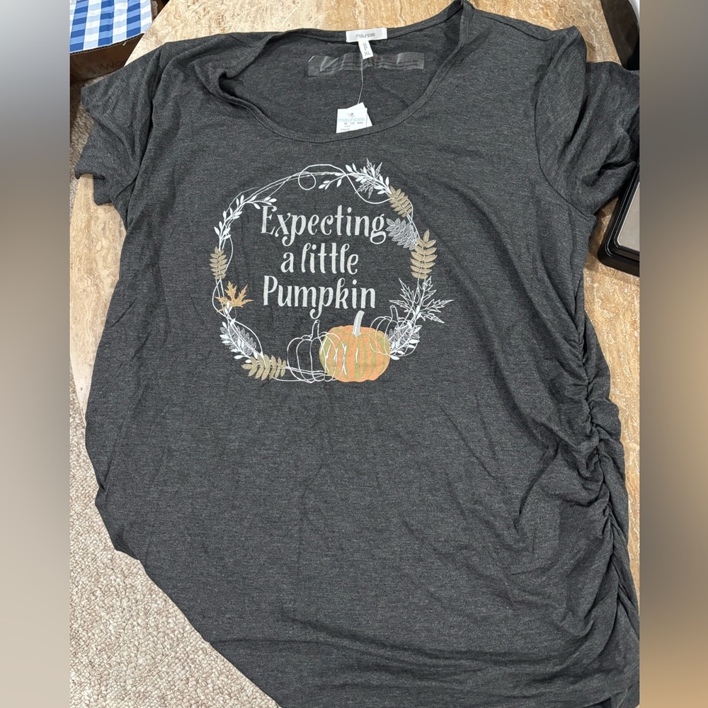 Maurices maternity top size Large